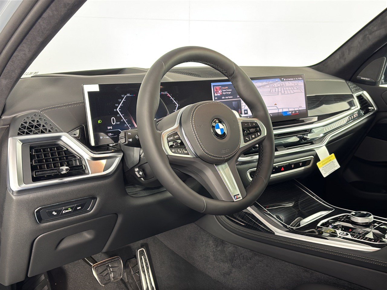 New 2027 BMW X7 xDrive40i w/ Executive Package AWD/4WD image 4
