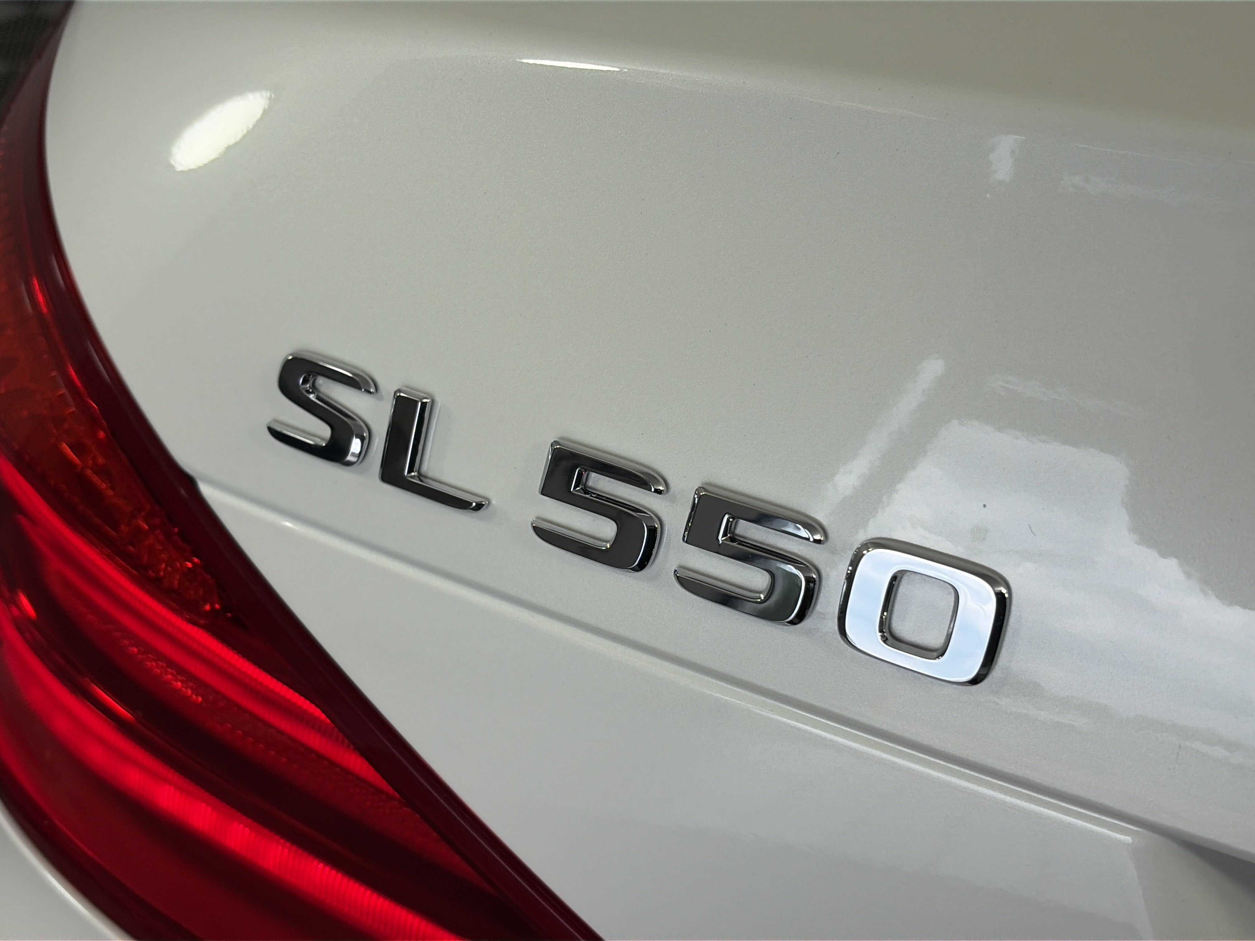 Used 2020 Mercedes-Benz SL 550 image 16