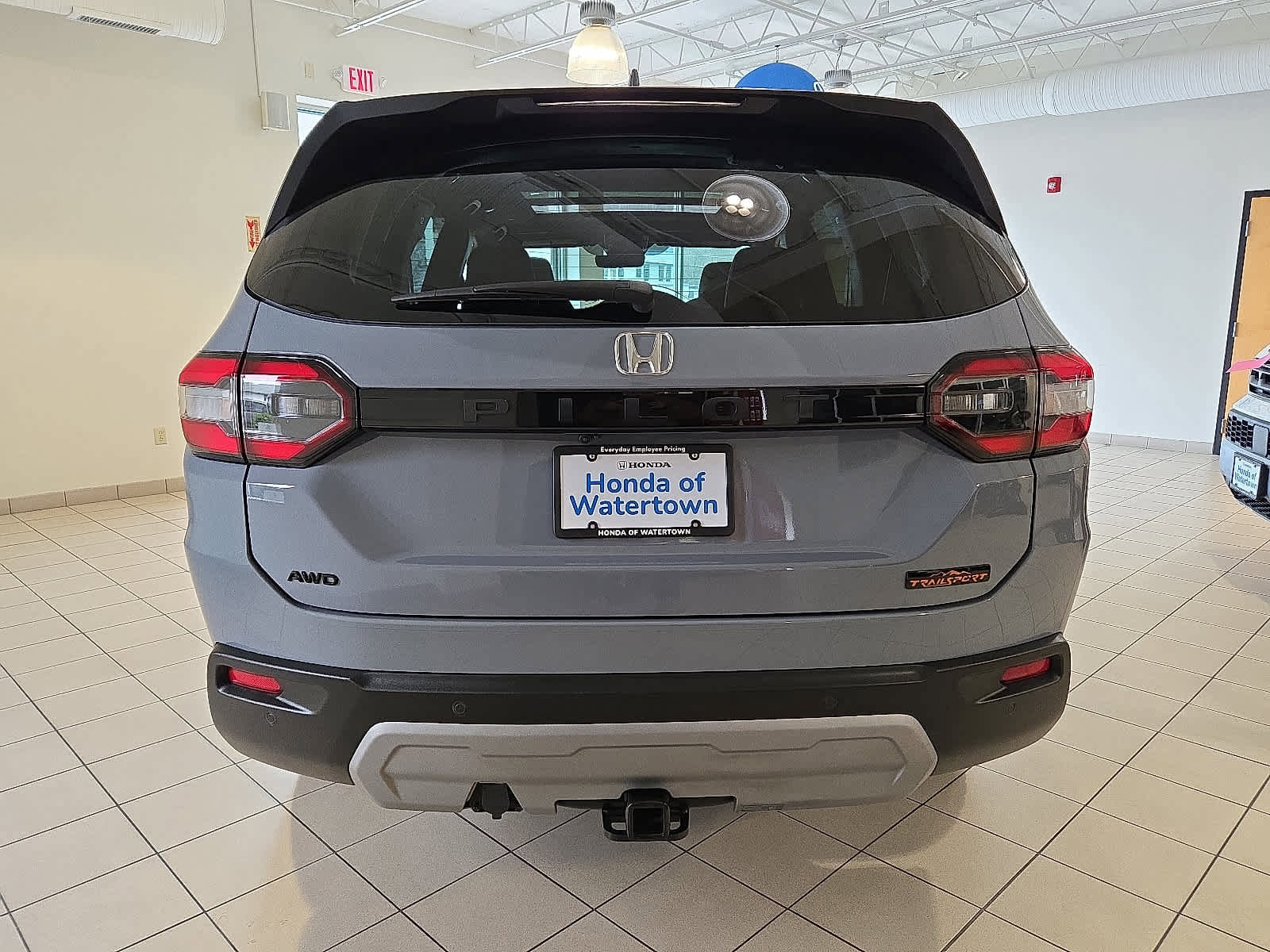 Certified 2025 Honda Pilot TrailSport image 6