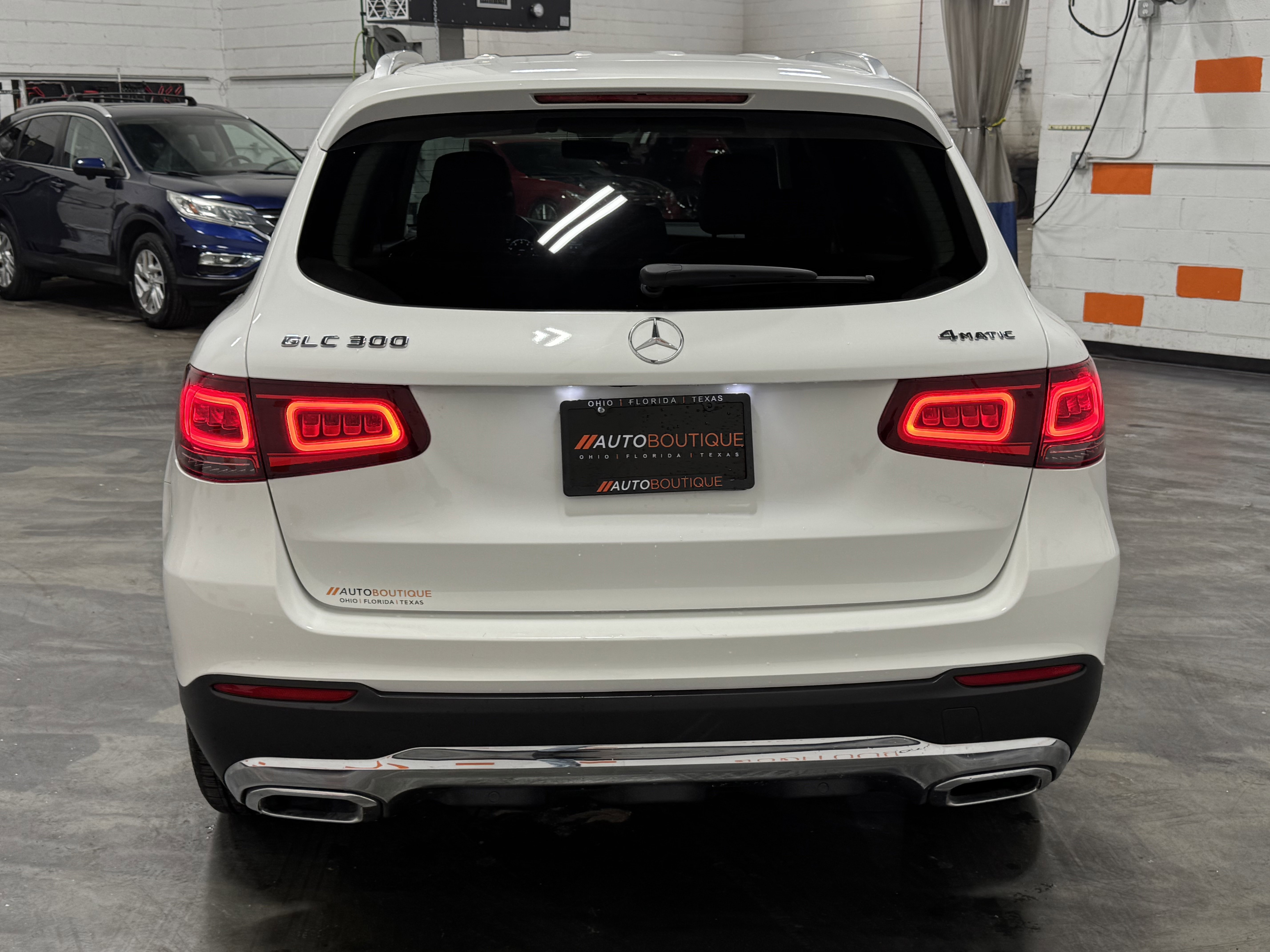 Used 2020 Mercedes-Benz GLC 300 4MATIC image 13