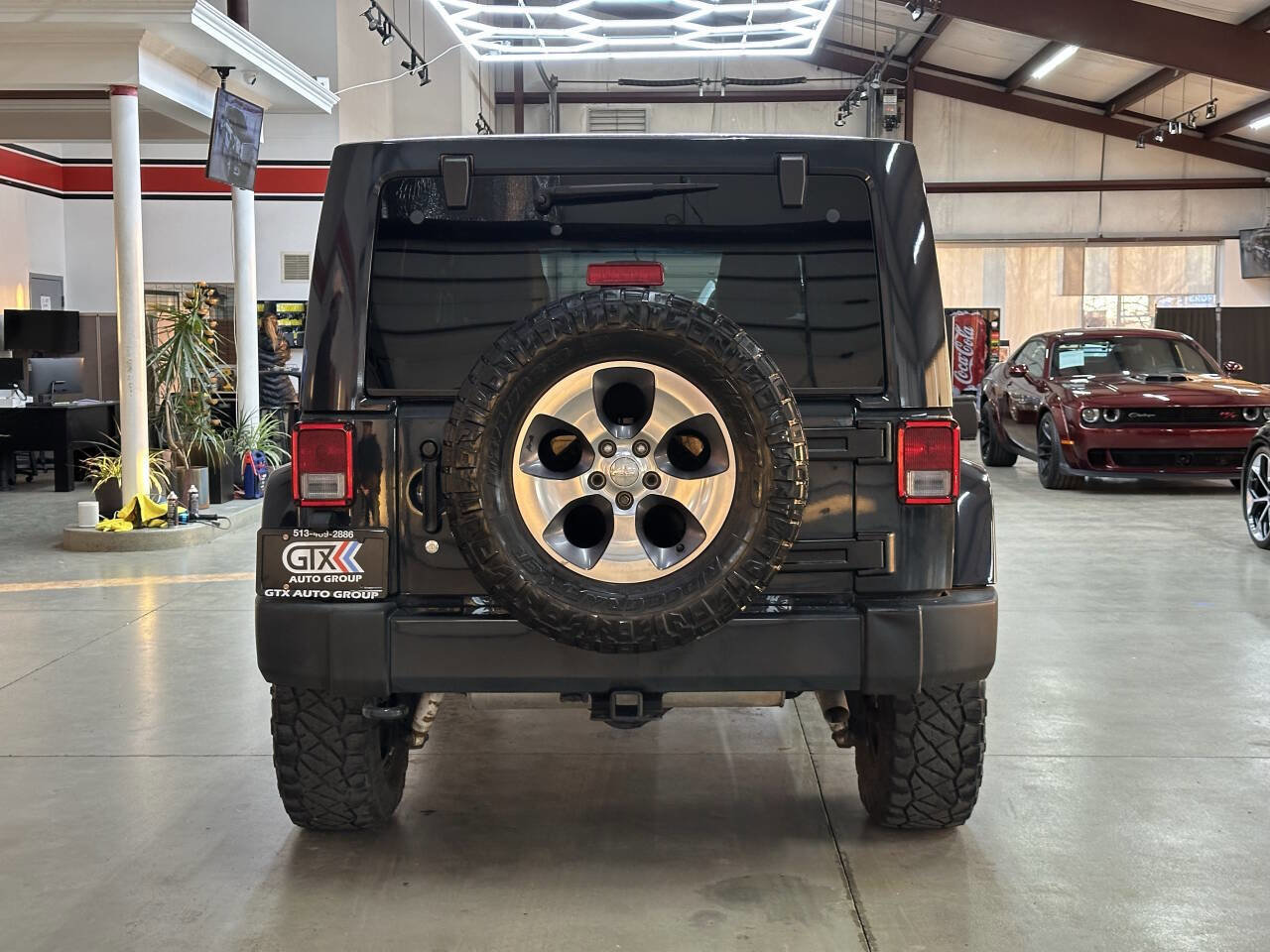 Used 2016 Jeep Wrangler Unlimited Sahara w/ Max Tow Package image 3