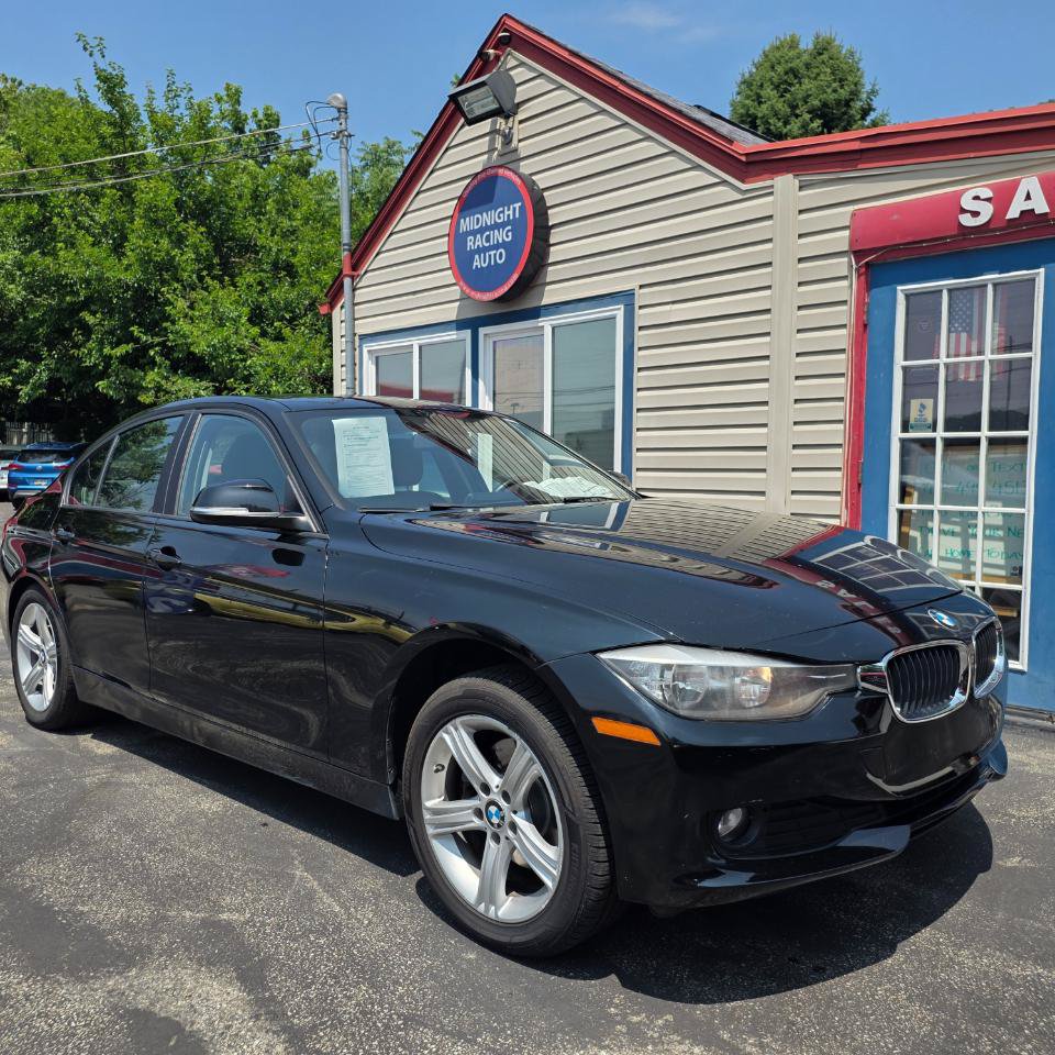Used 2014 BMW 320i xDrive Sedan AWD/4WD image 9
