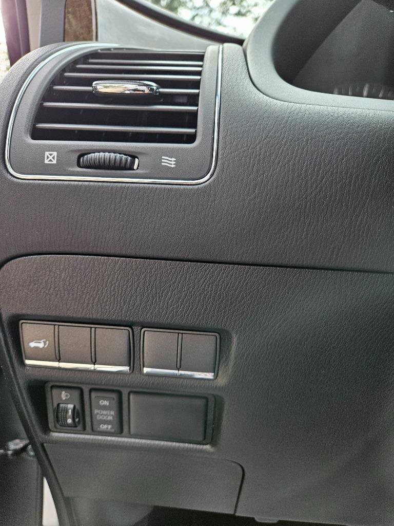 Used 2016 INFINITI QX80 Limited w/ All Season Package image 39