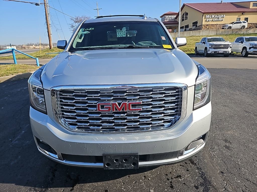 Used 2019 GMC Yukon Denali image 4