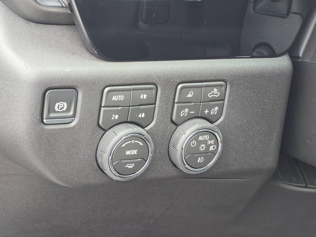New 2026 Chevrolet Silverado 1500 LTZ w/ LTZ Premium Package image 35