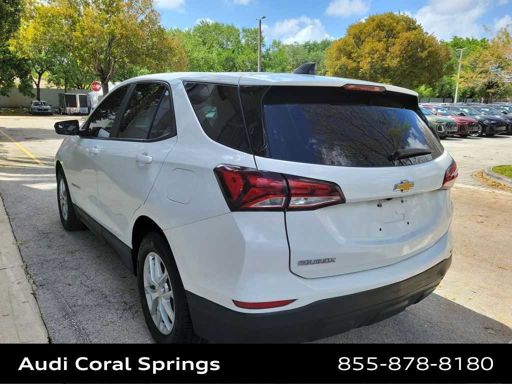Used 2022 Chevrolet Equinox LS FWD image 12