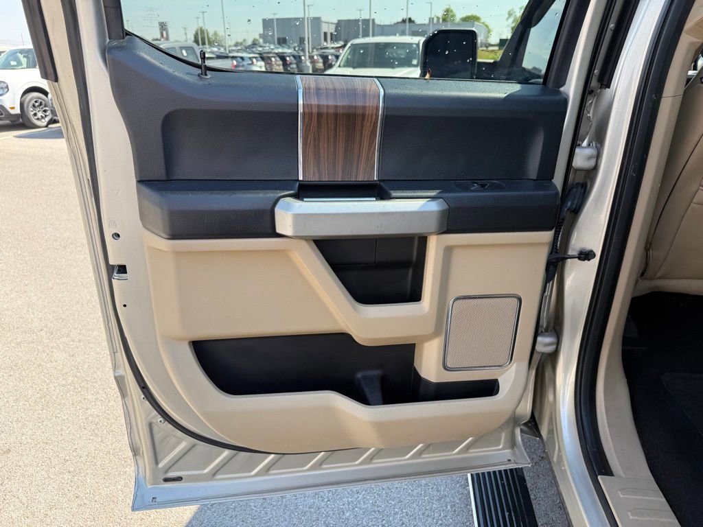 Used 2017 Ford F150 Lariat w/ Equipment Group 502A Luxury image 10