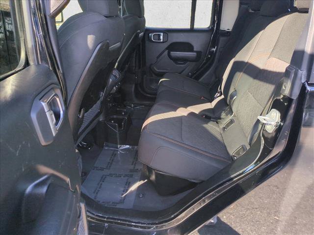Used 2026 Jeep Gladiator Mojave AWD/4WD image 18
