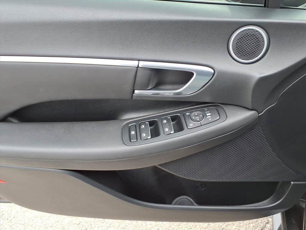 Used 2023 Hyundai Sonata SEL w/ Convenience Package image 15