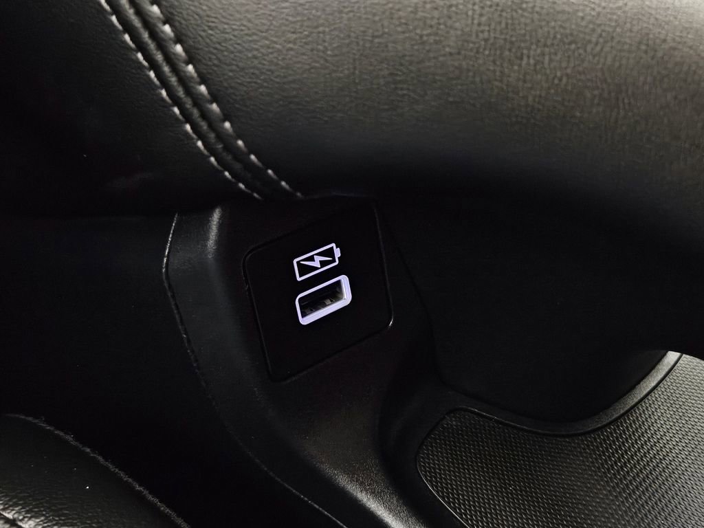 Used 2023 Honda HR-V EX-L image 17
