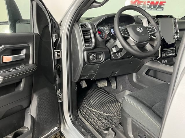 New 2026 RAM 2500 Big Horn AWD/4WD image 23