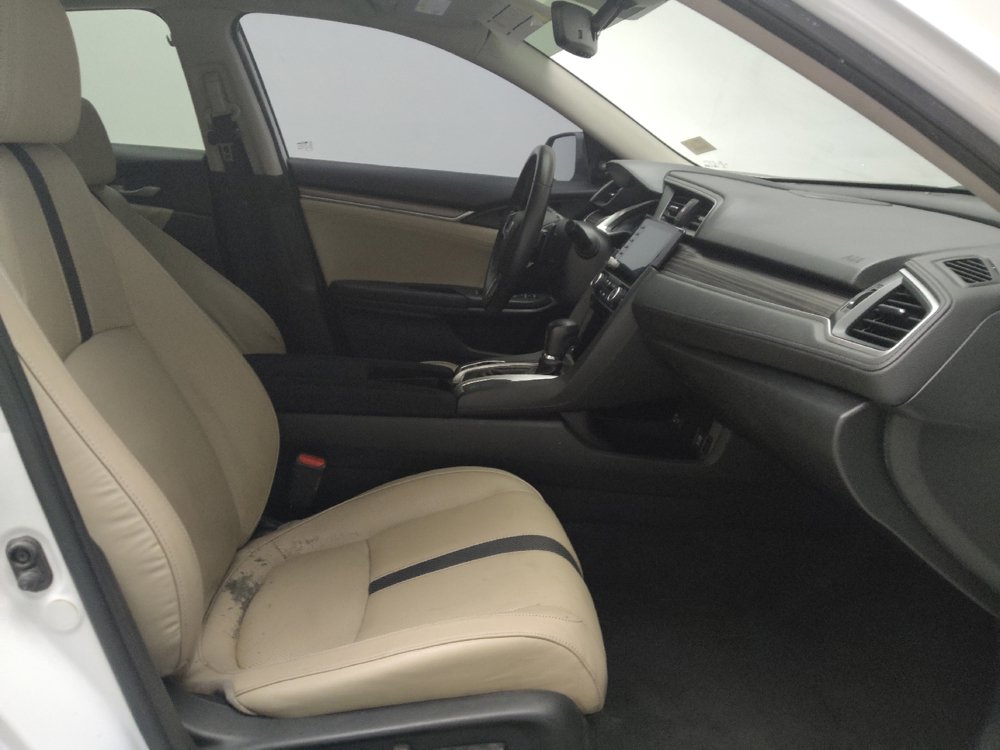 Used 2019 Honda Civic Touring image 21