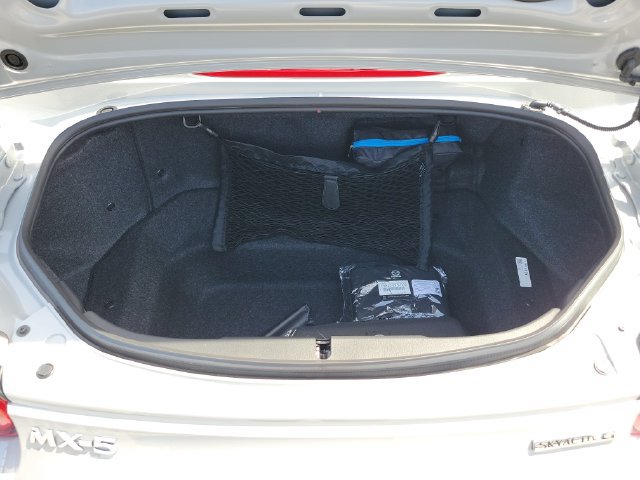 New 2026 MAZDA MX-5 Miata Club w/ Interior Package RWD image 24