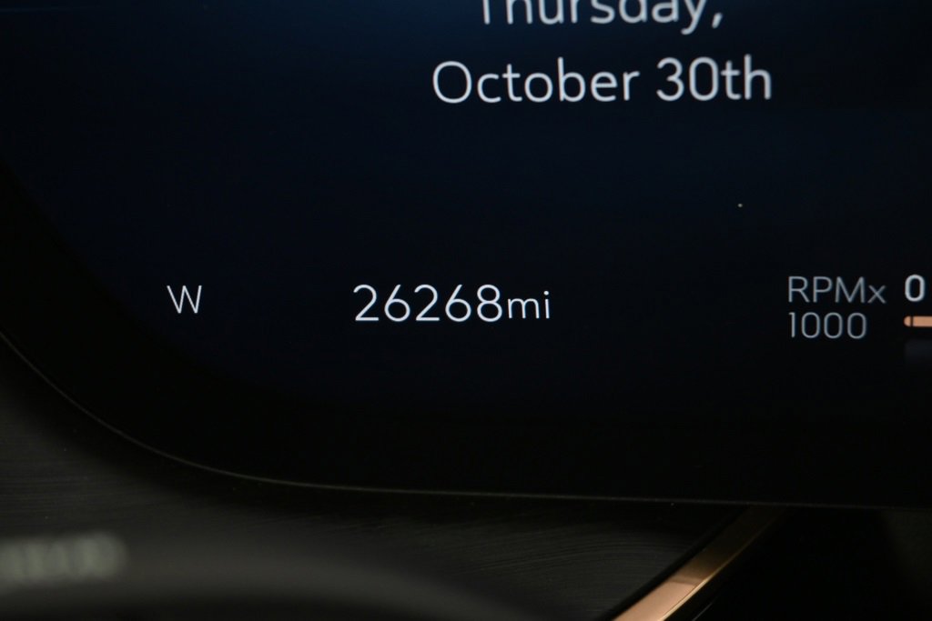 Used 2024 Buick Envision Avenir image 25