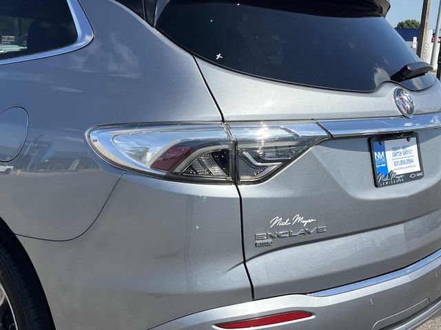 Certified 2023 Buick Enclave Avenir w/ Avenir Technology Package AWD/4WD image 12