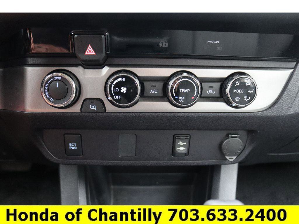 Used 2017 Toyota Tacoma SR image 15