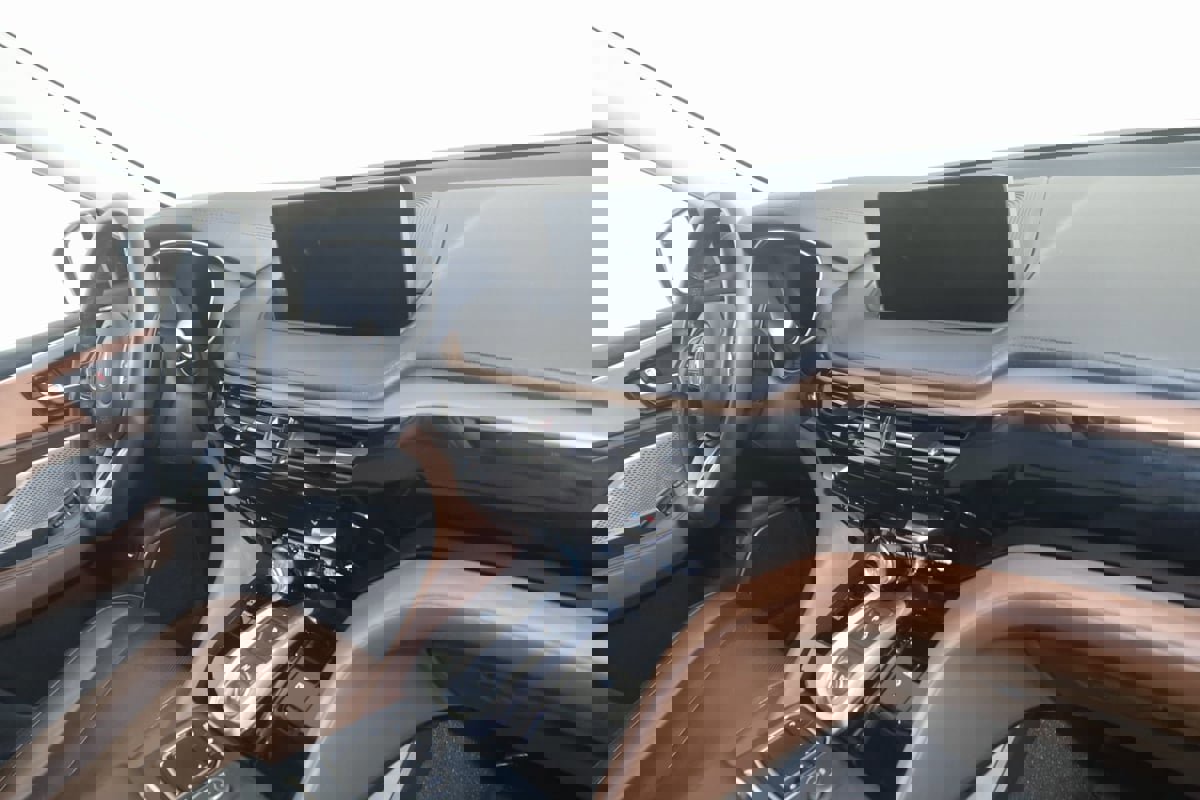 Used 2023 Acura MDX SH-AWD w/ Technology Package image 42