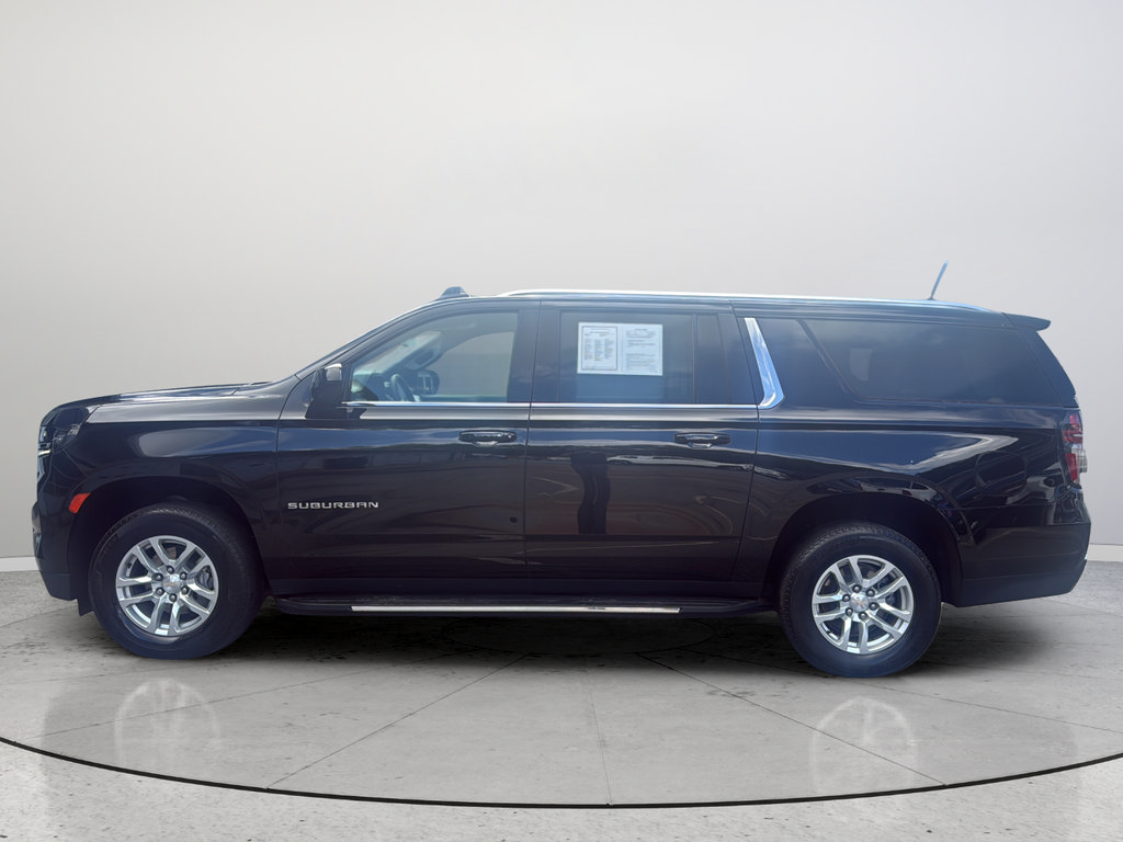 Used 2024 Chevrolet Suburban LT AWD/4WD image 10