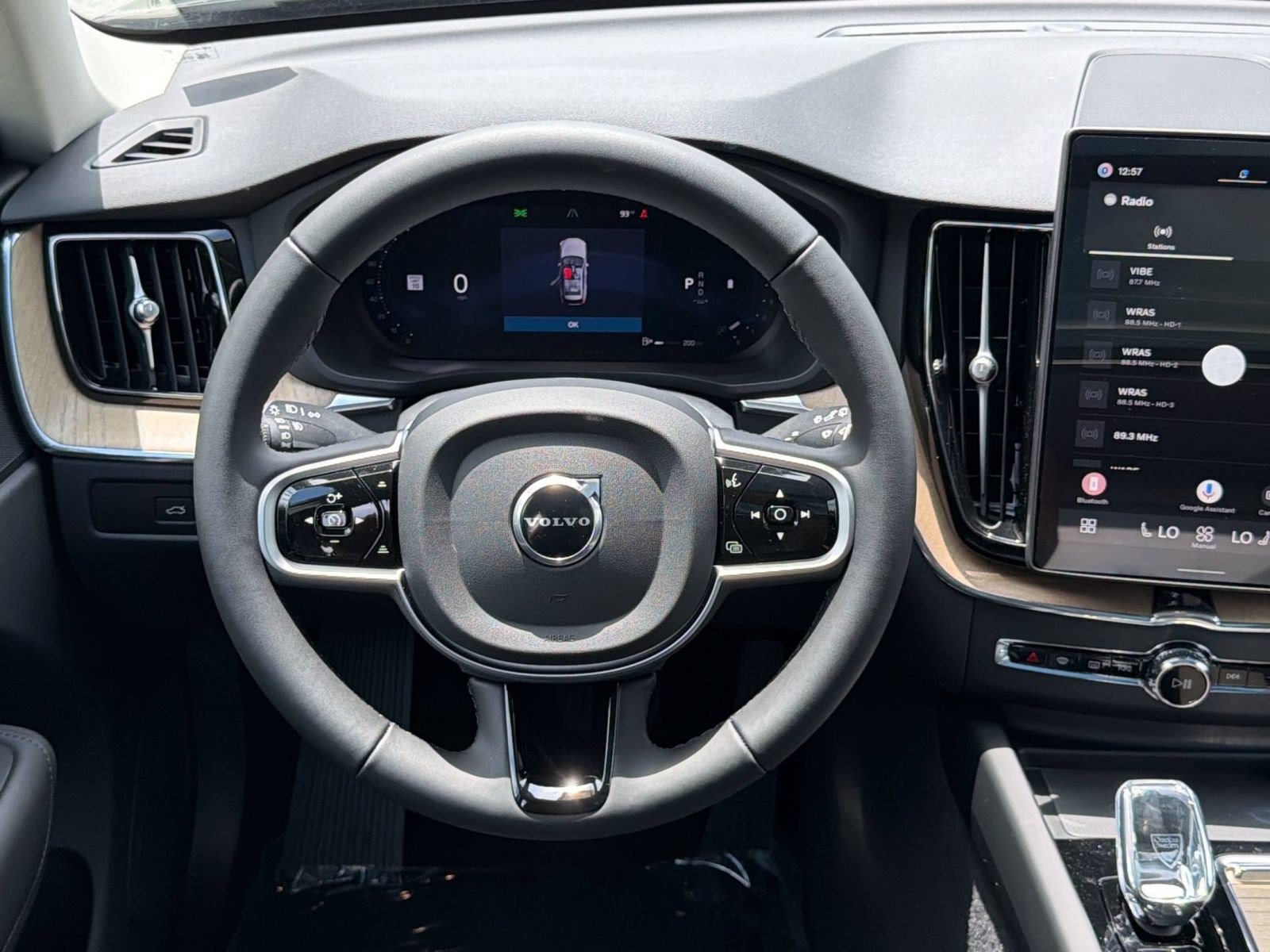 New 2026 Volvo XC60 B5 Plus AWD/4WD image 11