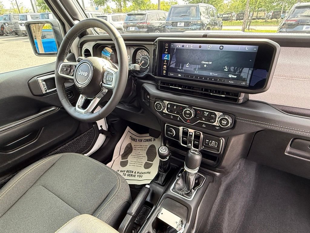Certified 2025 Jeep Wrangler Unlimited Sahara AWD/4WD image 17