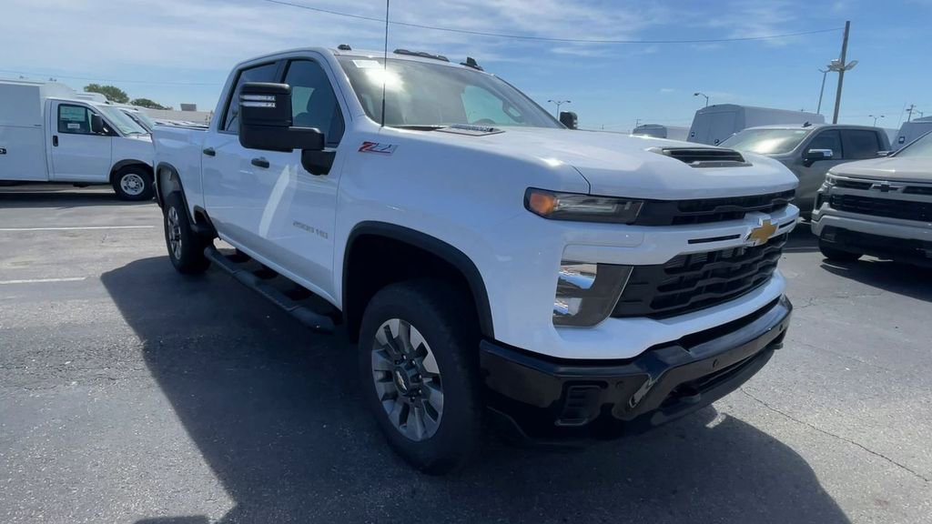 New 2026 Chevrolet Silverado 2500 Custom w/ Custom Value Package AWD/4WD image 4