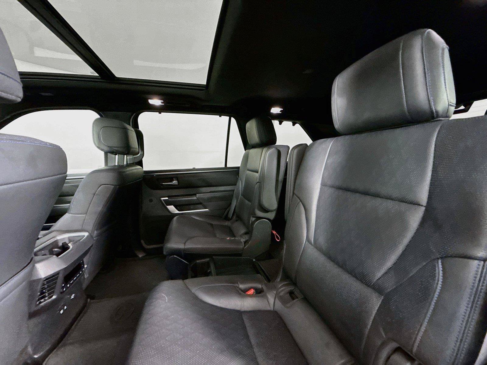 Certified 2025 Toyota Sequoia Platinum AWD/4WD image 31