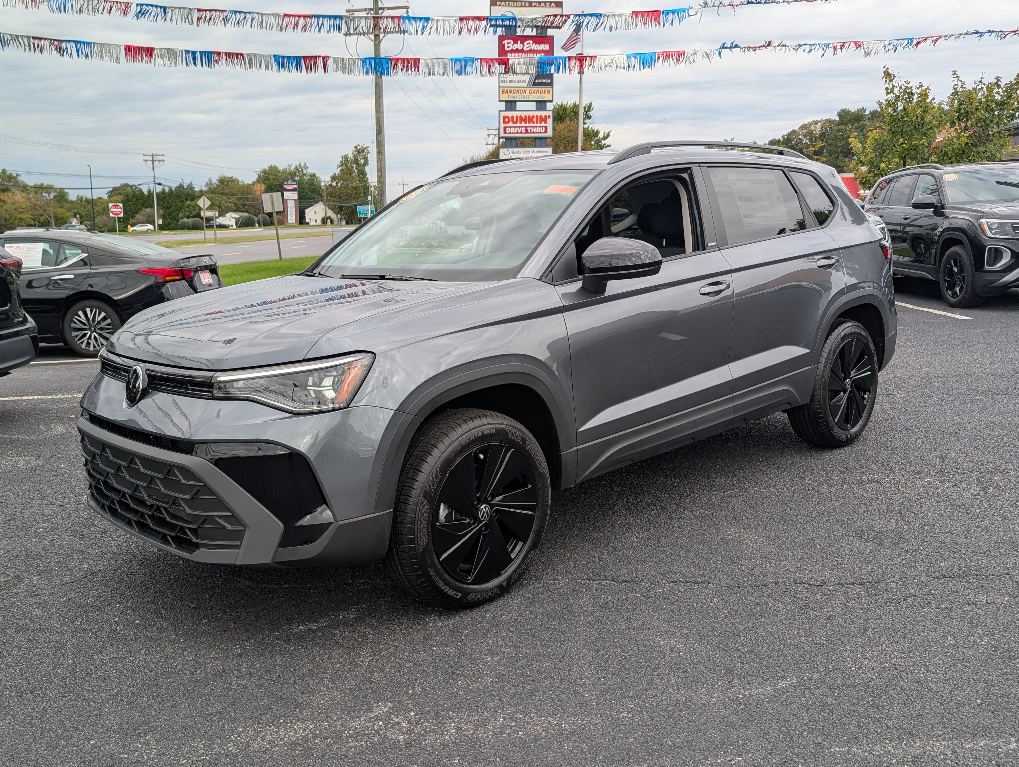 New 2027 Volkswagen Taos Sport AWD/4WD image 5