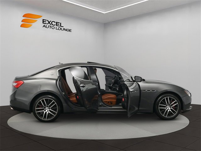Used 2017 Maserati Ghibli image 40