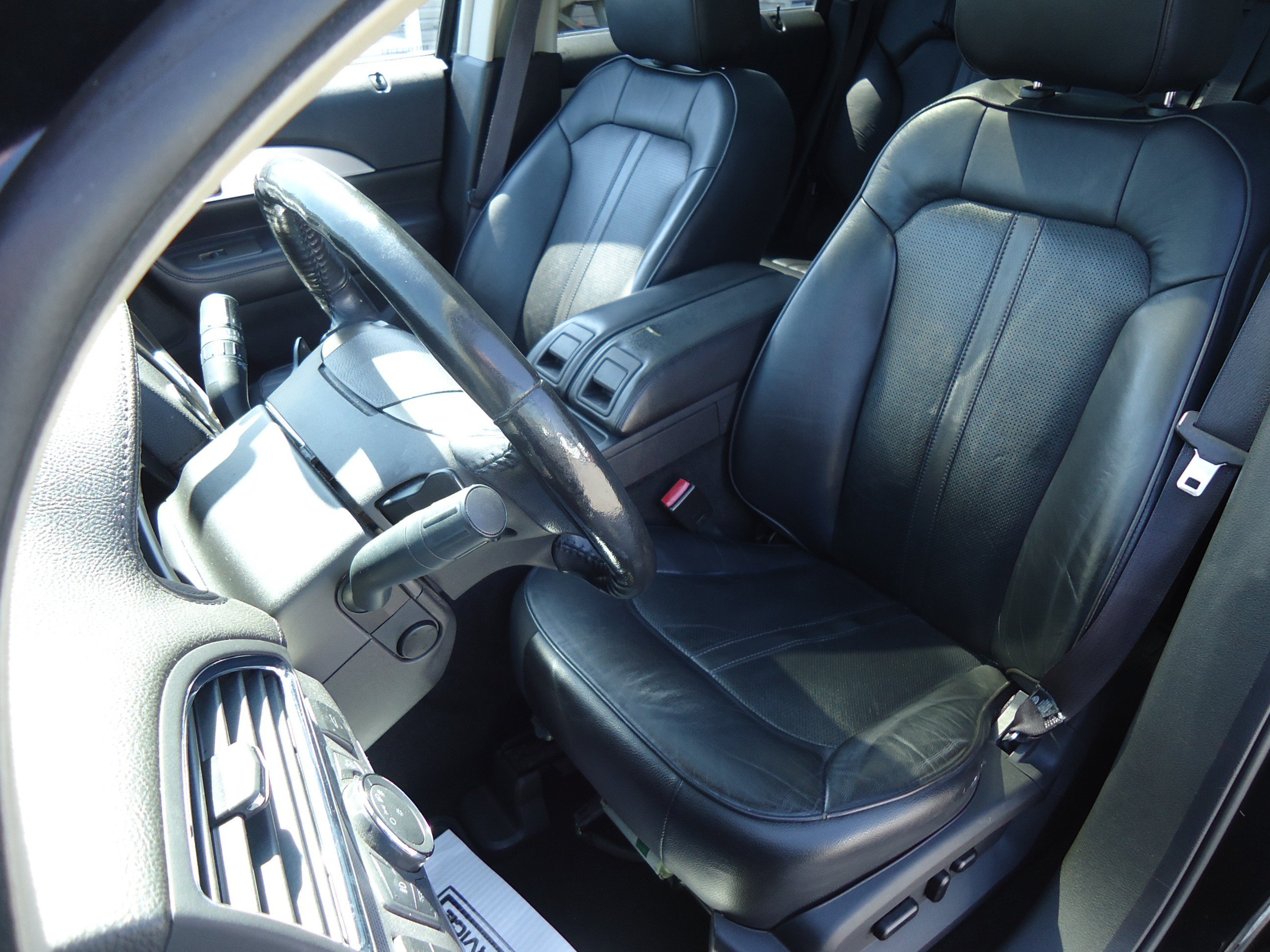 Used 2013 Lincoln MKX AWD image 23