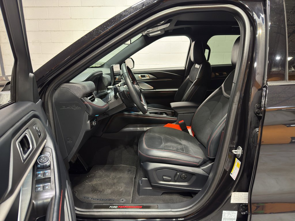 Used 2025 Ford Explorer ST image 15