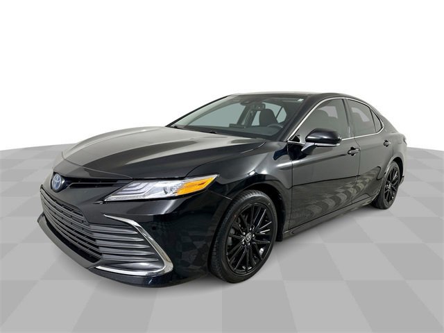 Used 2022 Toyota Camry XLE