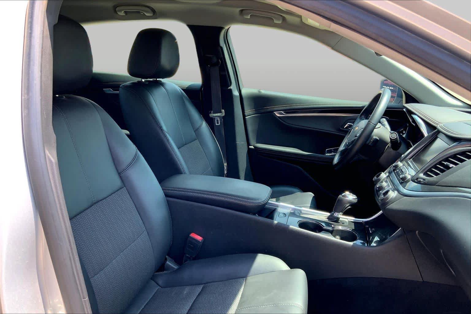 Used 2020 Chevrolet Impala LT FWD image 9