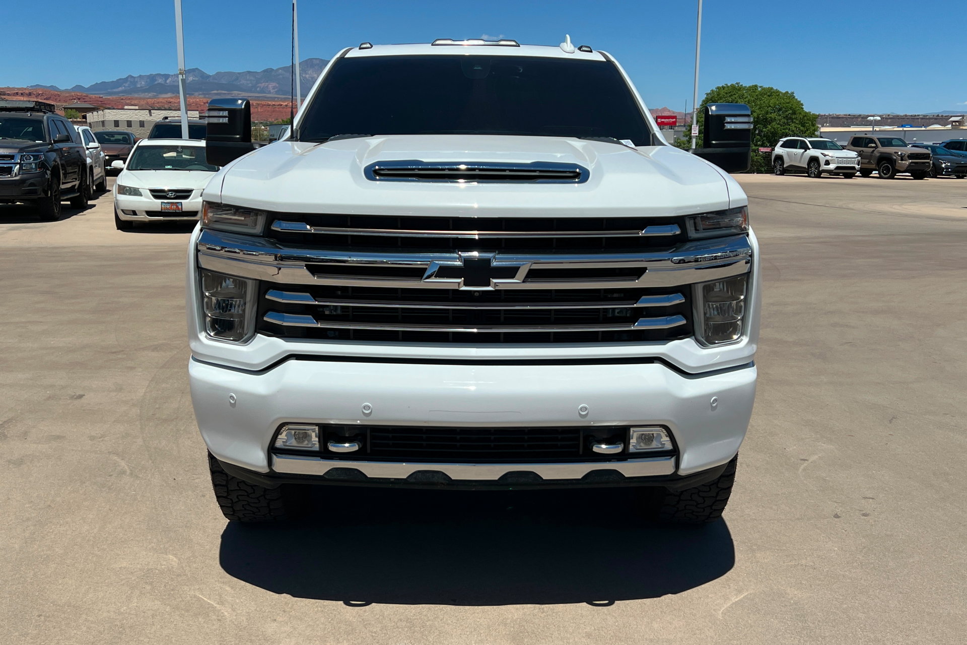 Used 2021 Chevrolet Silverado 3500 High Country w/ Z71 Off-Road Package AWD/4WD image 9