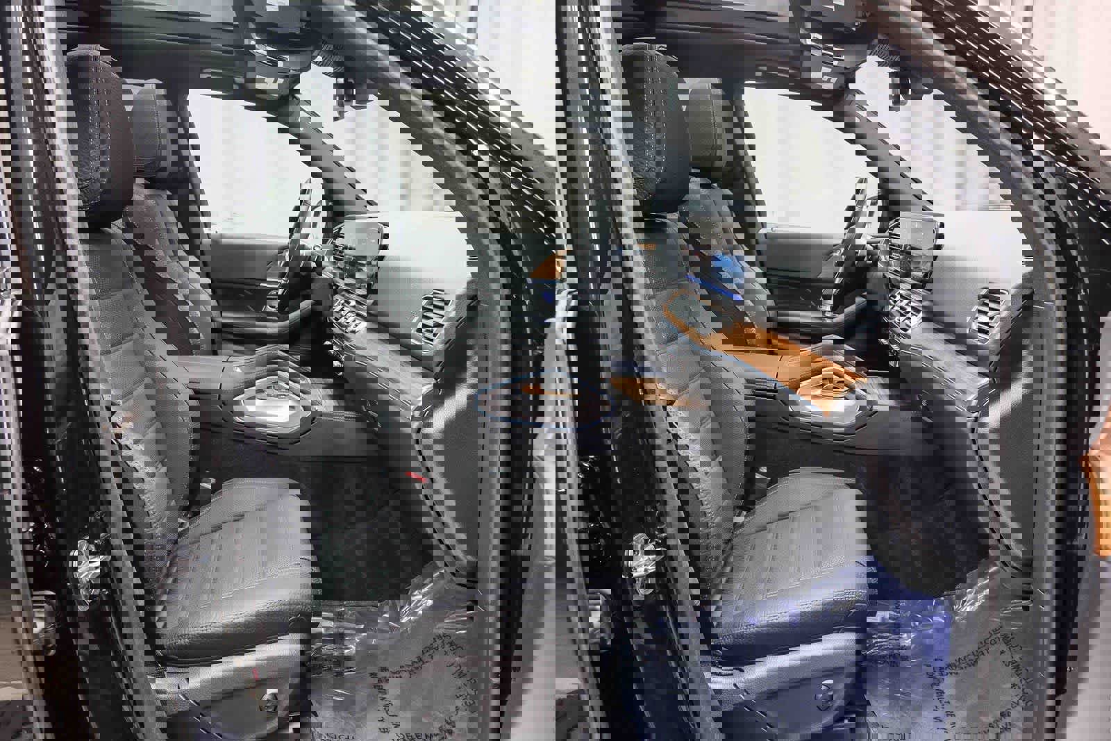 Used 2025 Mercedes-Benz GLE 580 4MATIC image 15