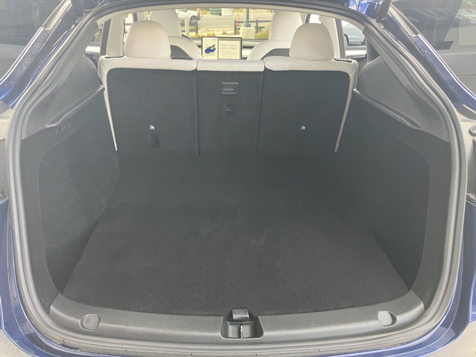 Used 2023 Tesla Model Y Long Range AWD/4WD image 17