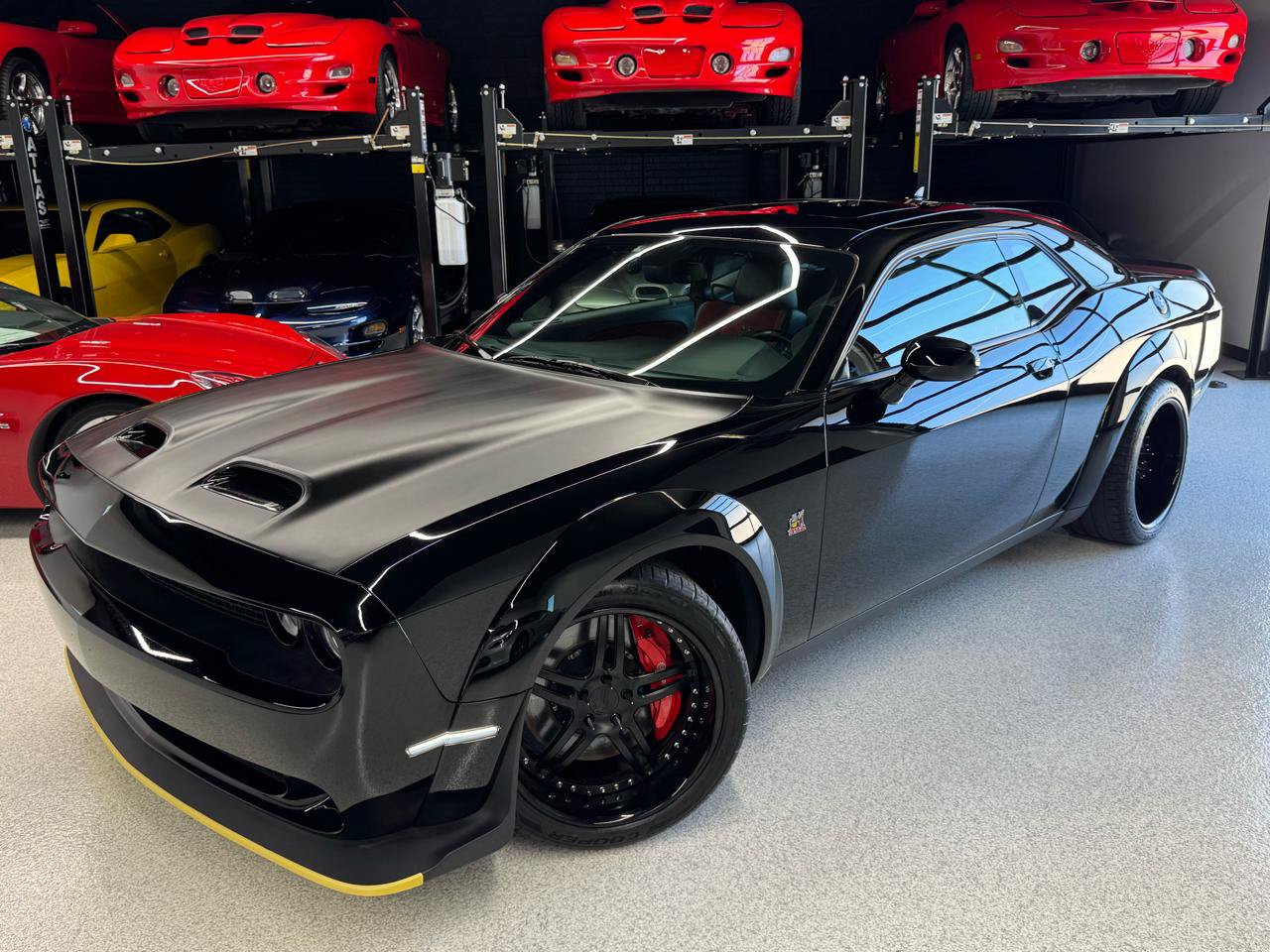 Used 2020 Dodge Challenger R/T Scat Pack RWD image 2