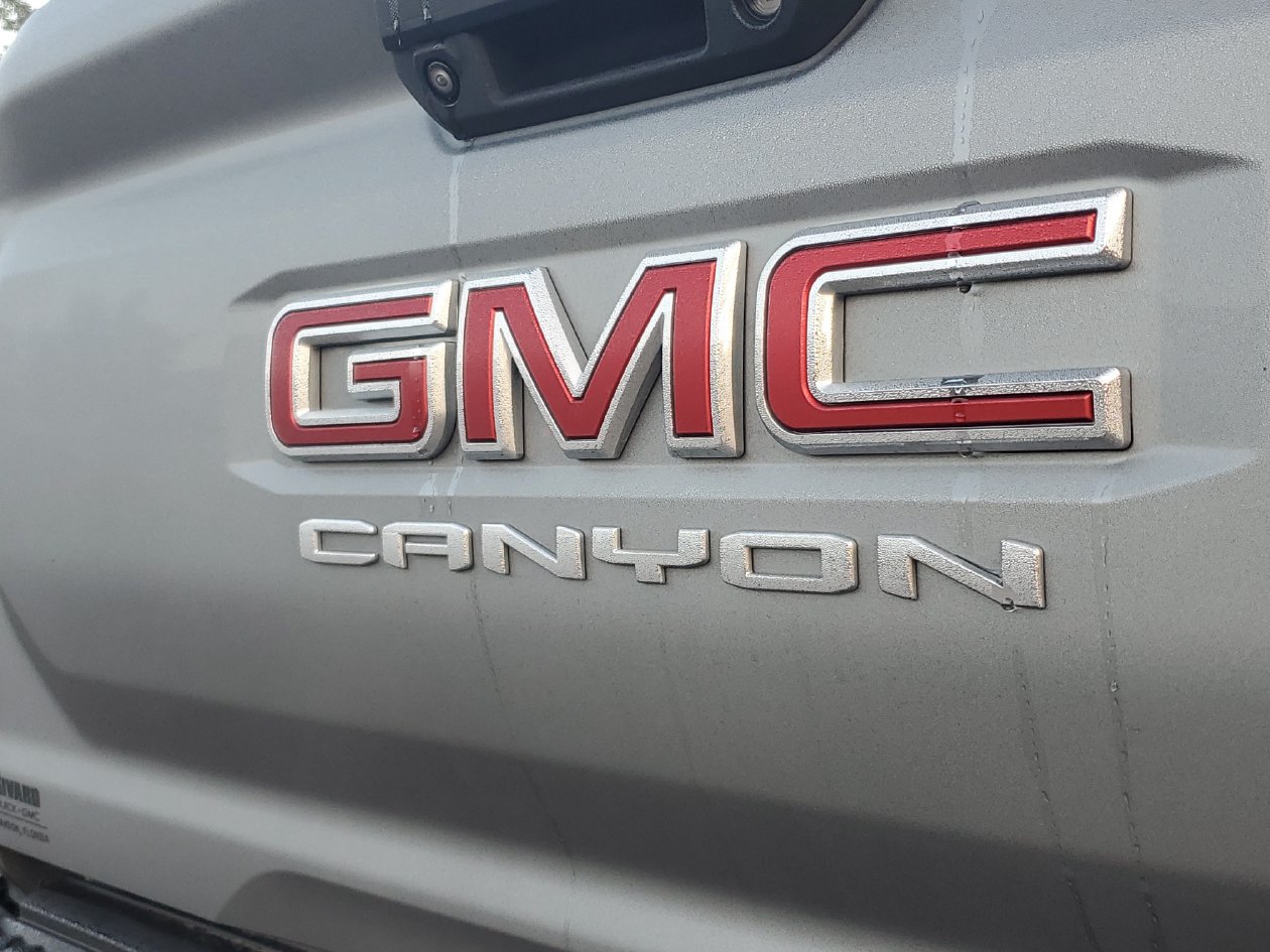 Used 2025 GMC Canyon Elevation w/ Convenience Package RWD image 6