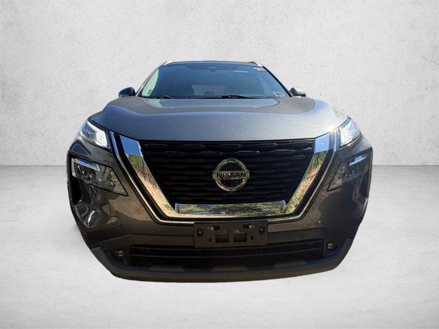 Used 2021 Nissan Rogue SL w/ Premium Package FWD image 2