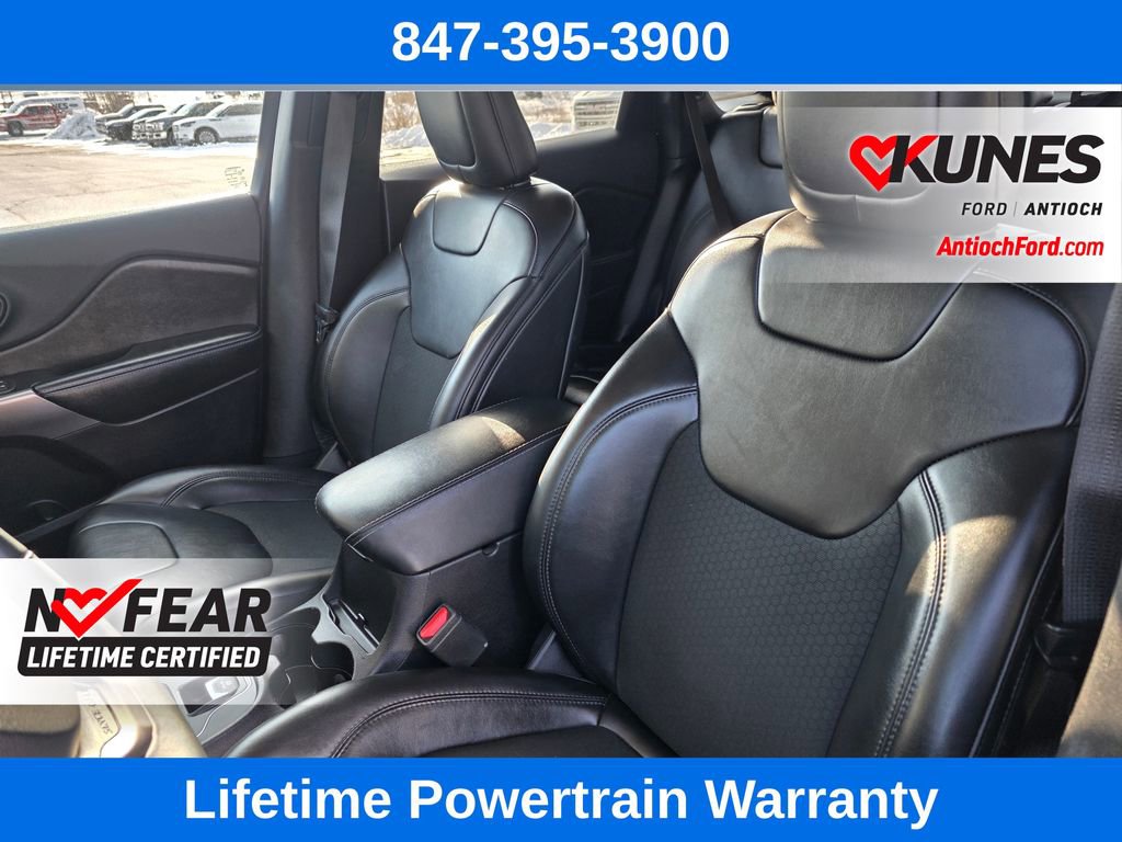 Used 2020 Jeep Cherokee Latitude Plus image 16