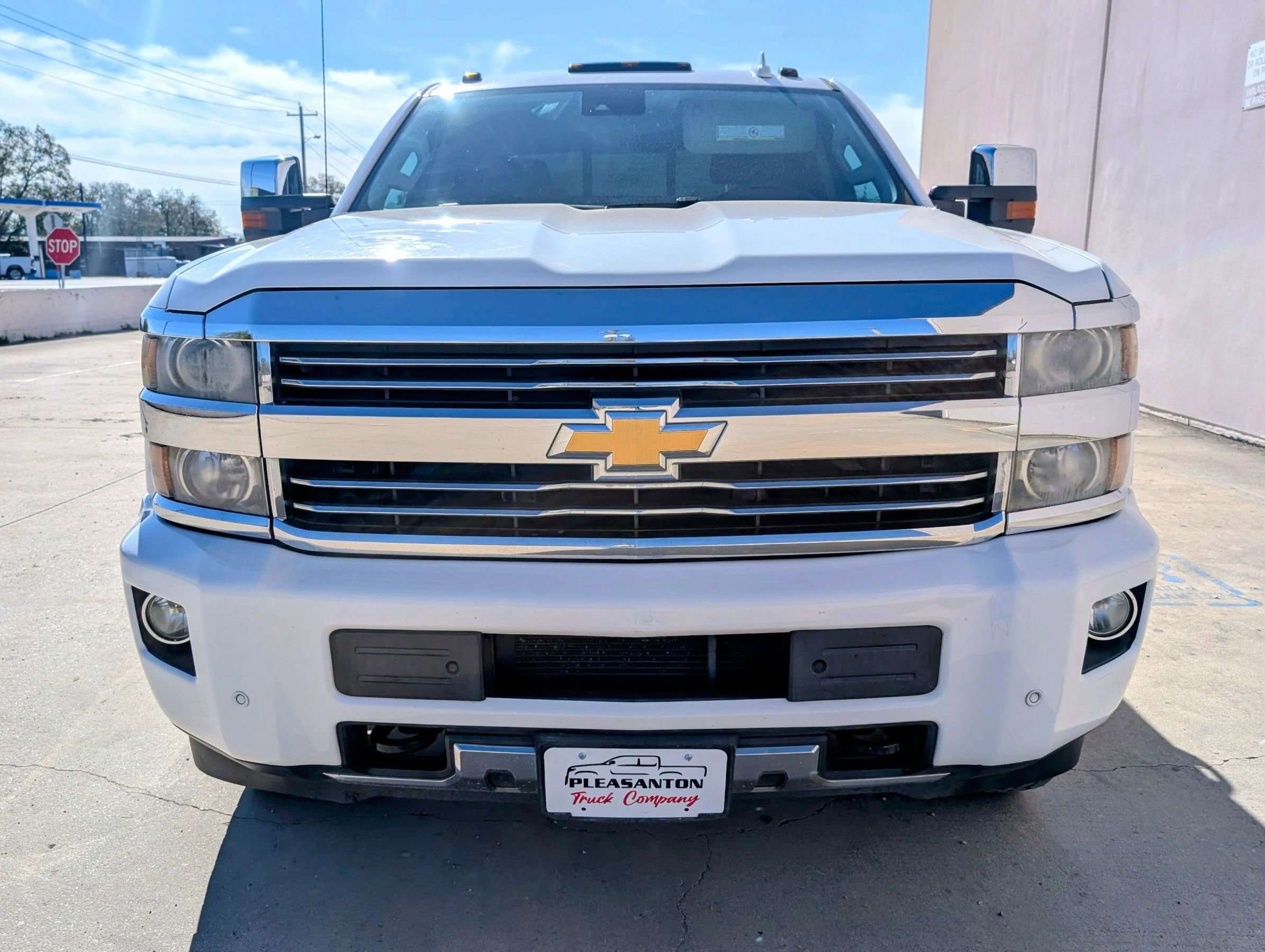 Used 2016 Chevrolet Silverado 2500 High Country w/ Duramax Plus Package image 4