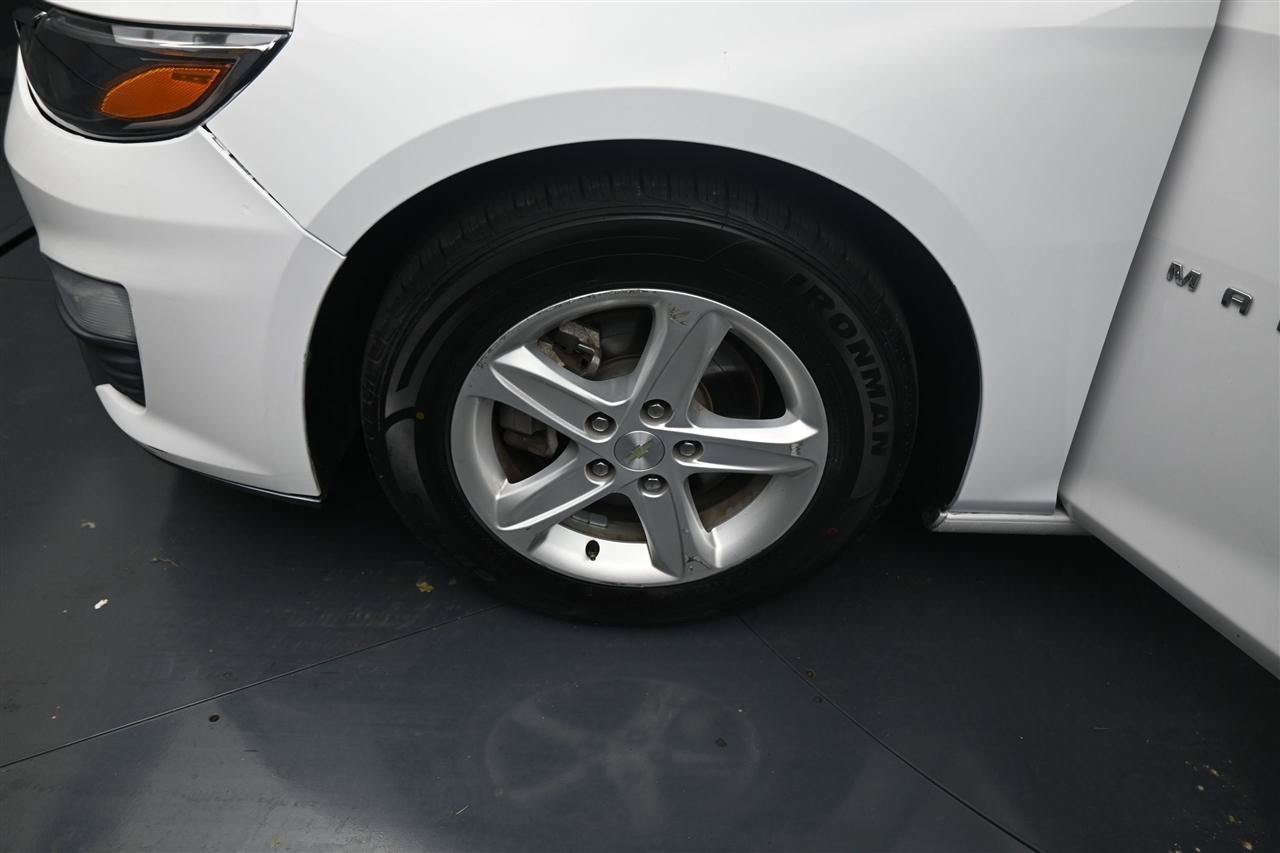 Used 2020 Chevrolet Malibu LS FWD image 15
