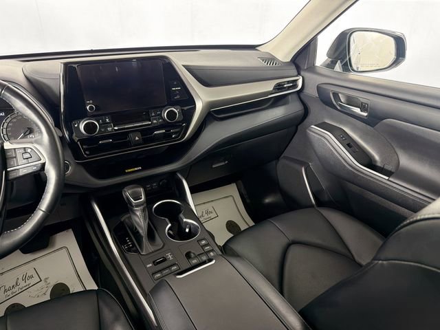 Used 2023 Toyota Highlander L image 22