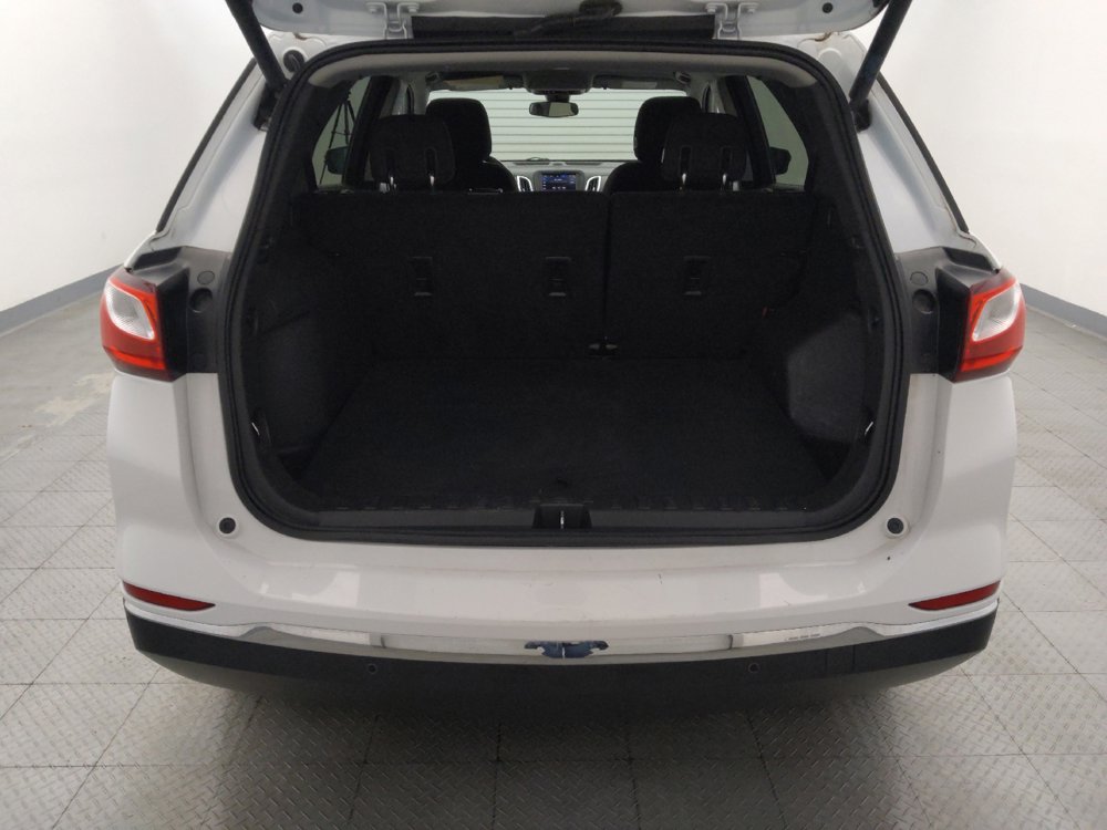 Used 2020 Chevrolet Equinox LT w/ Driver Convenience Package FWD image 29