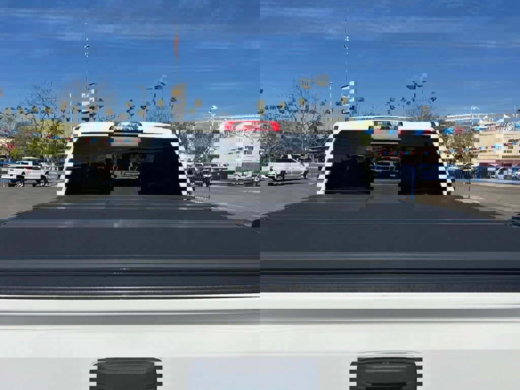 Used 2018 Chevrolet Silverado 1500 LT w/ All Star Edition image 9