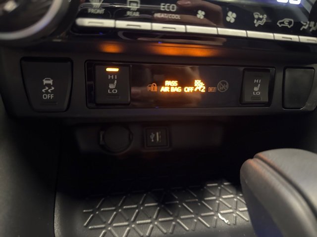 New 2025 Toyota RAV4 XLE image 46