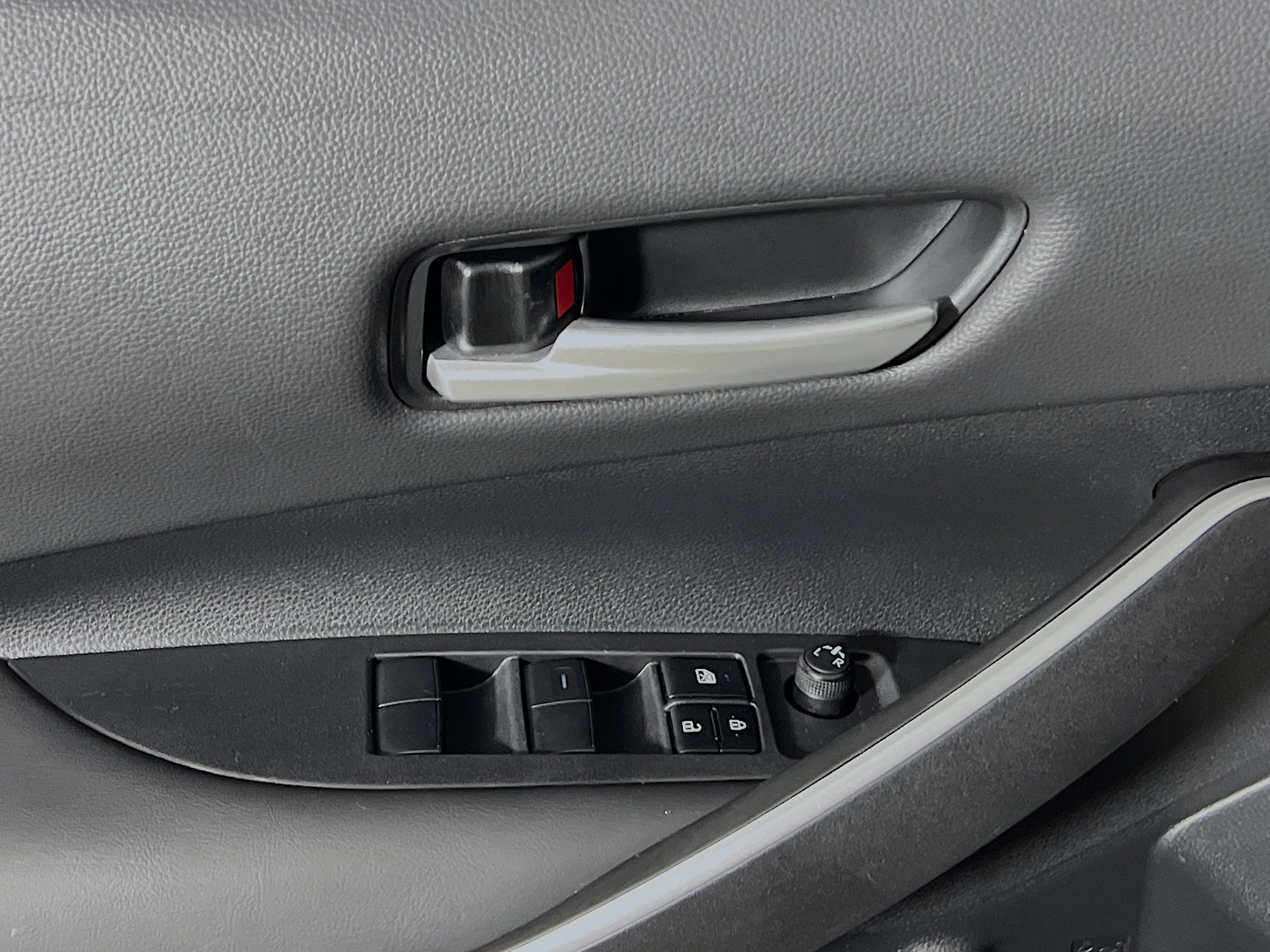 Used 2023 Toyota Corolla SE image 17