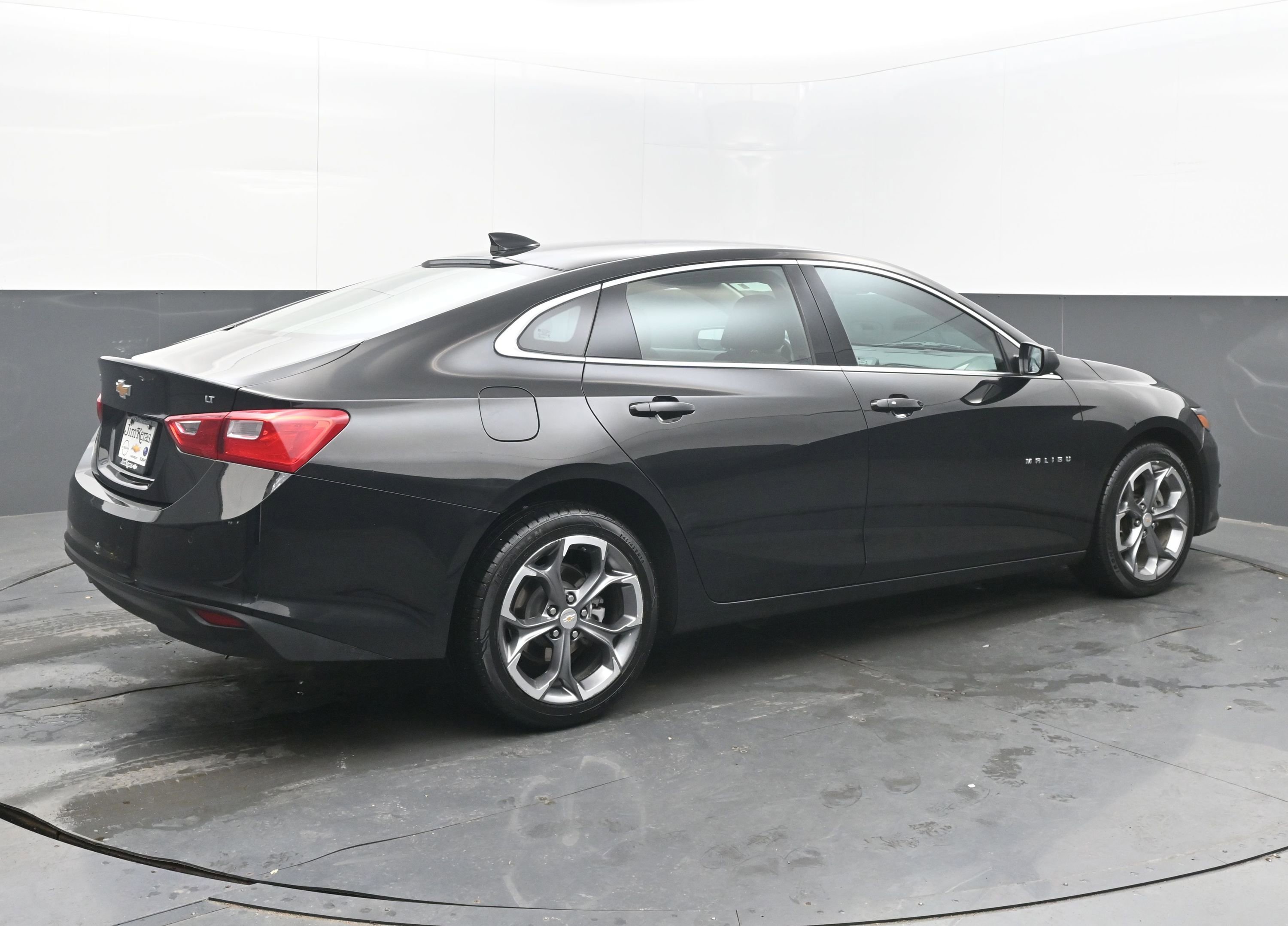 Used 2024 Chevrolet Malibu LT image 9