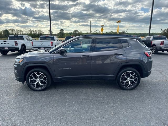 Used 2024 Jeep Compass Limited AWD/4WD image 20