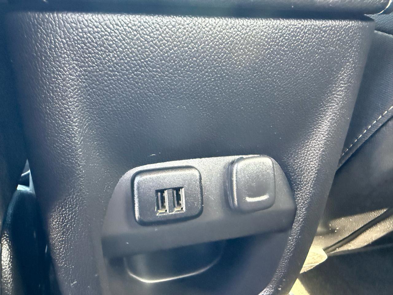 Used 2015 GMC Canyon SLT w/ Driver Alert Package RWD image 15