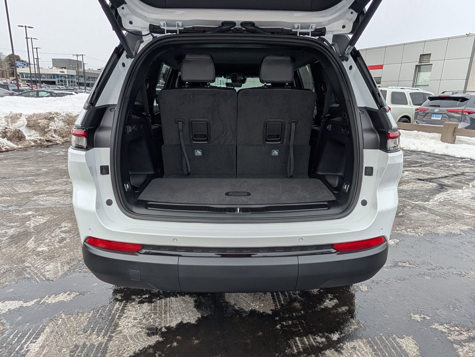 New 2025 Jeep Grand Cherokee L Limited image 23